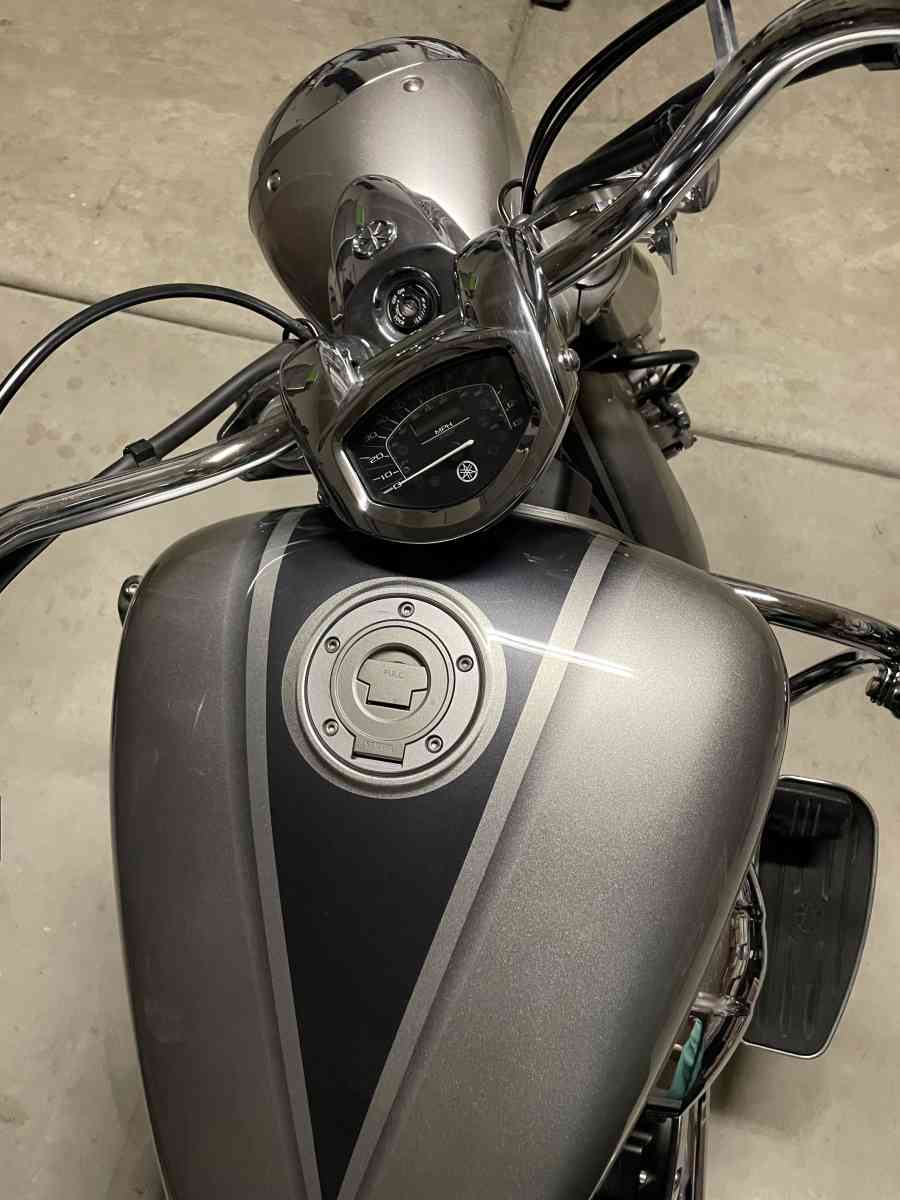 Yamaha v star 1300 - Visalia, California - FleaMarketBay