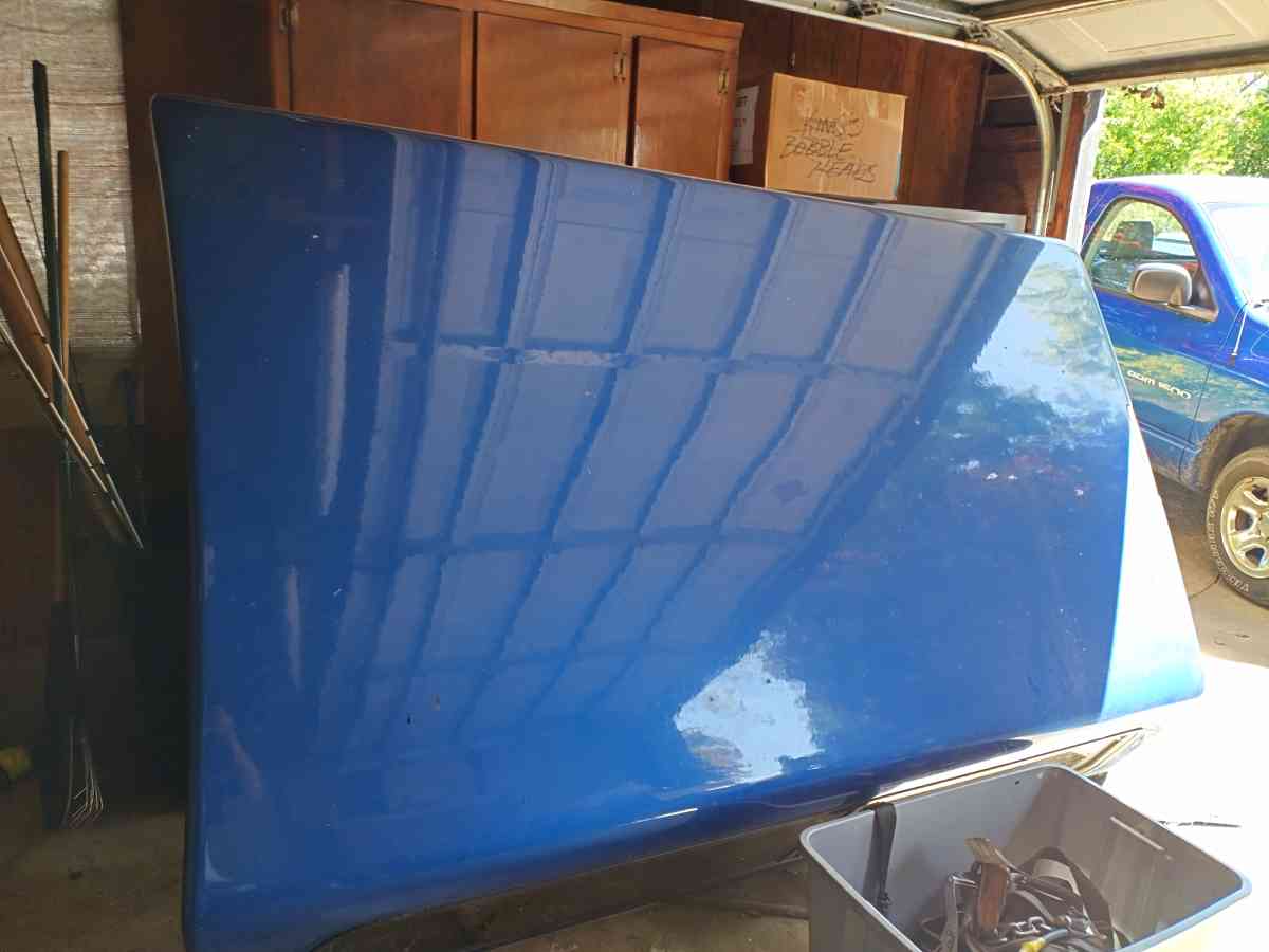 LEER Long bed camper shell - Carmichael, California - FleaMarketBay