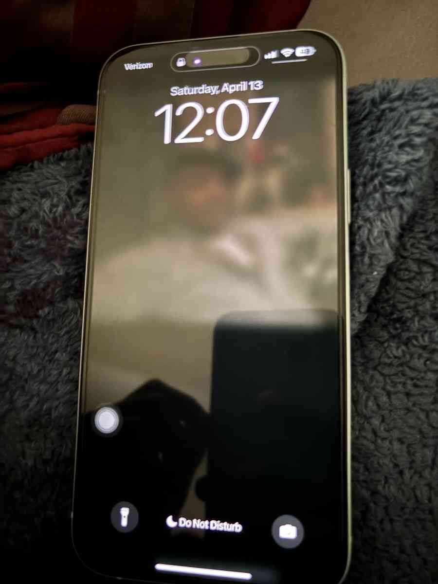 Blue Iphone 15 plus - Albany, New York - FleaMarketBay