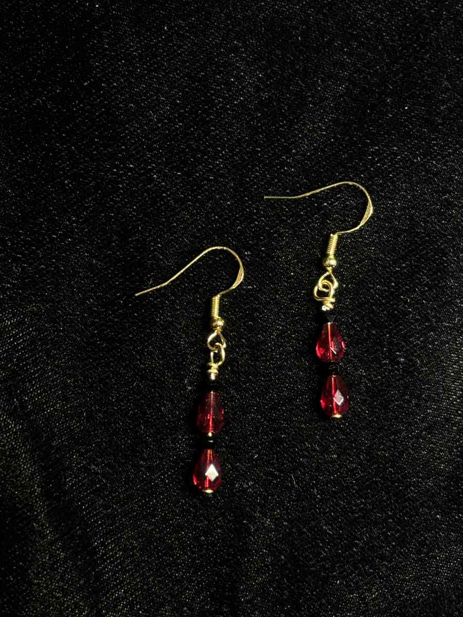 Arctic moon earrings in gold - Tehachapi, California