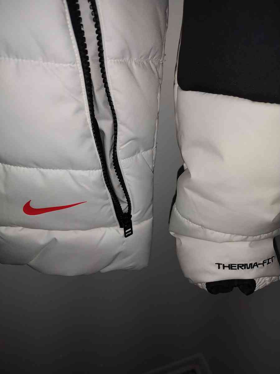 MENS NIKE Sportswear Repeat SyentheticFill Jacket White - Jacksonville, Florida - FleaMarketBay