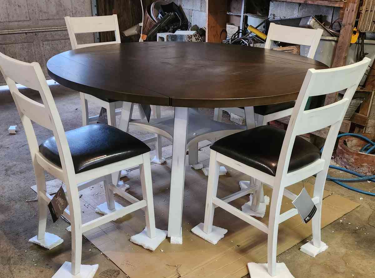 Signature Ashley Drop Leaf Counter Top Height Table Set - Sidney, Ohio - FleaMarketBay