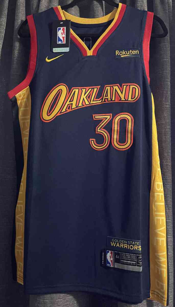 Curry Jerseys - Salinas, California