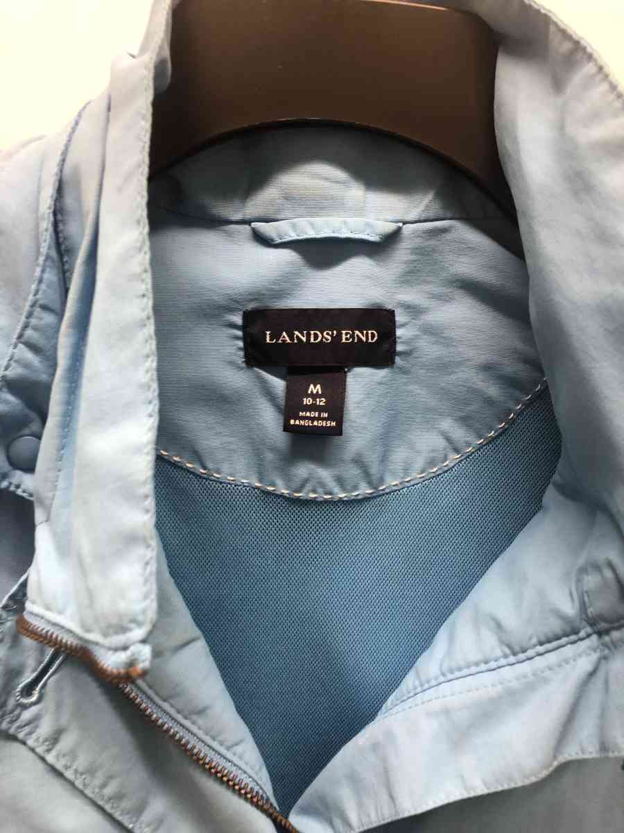 Lands End Womans Windbreaker size M - Bolingbrook, Illinois - FleaMarketBay