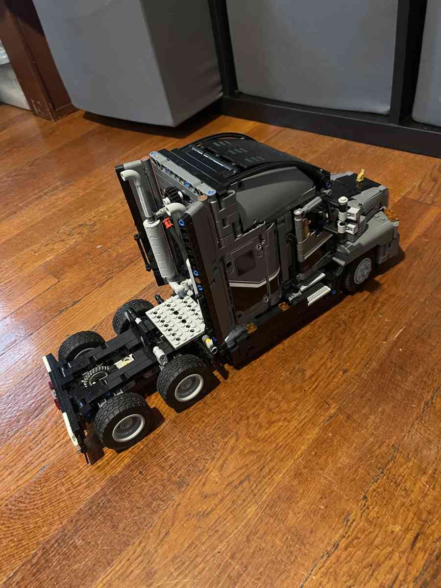 built Lego technic Mack anthem truck - Lyndhurst, New Jersey - FleaMarketBay