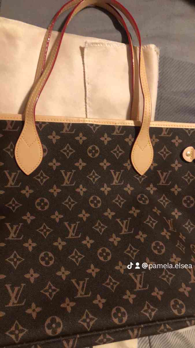 womans original purse