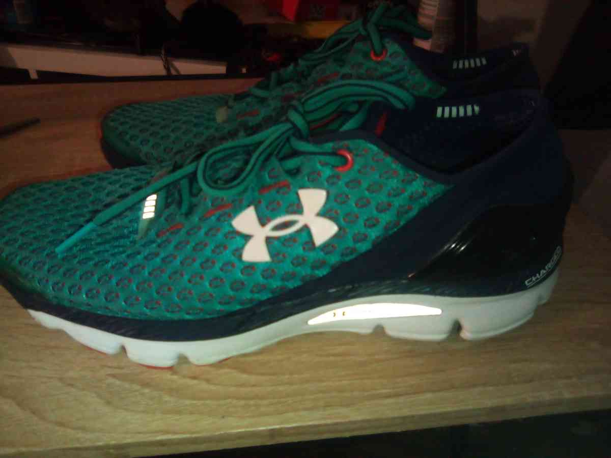 under armour shoes - San Antonio, Texas