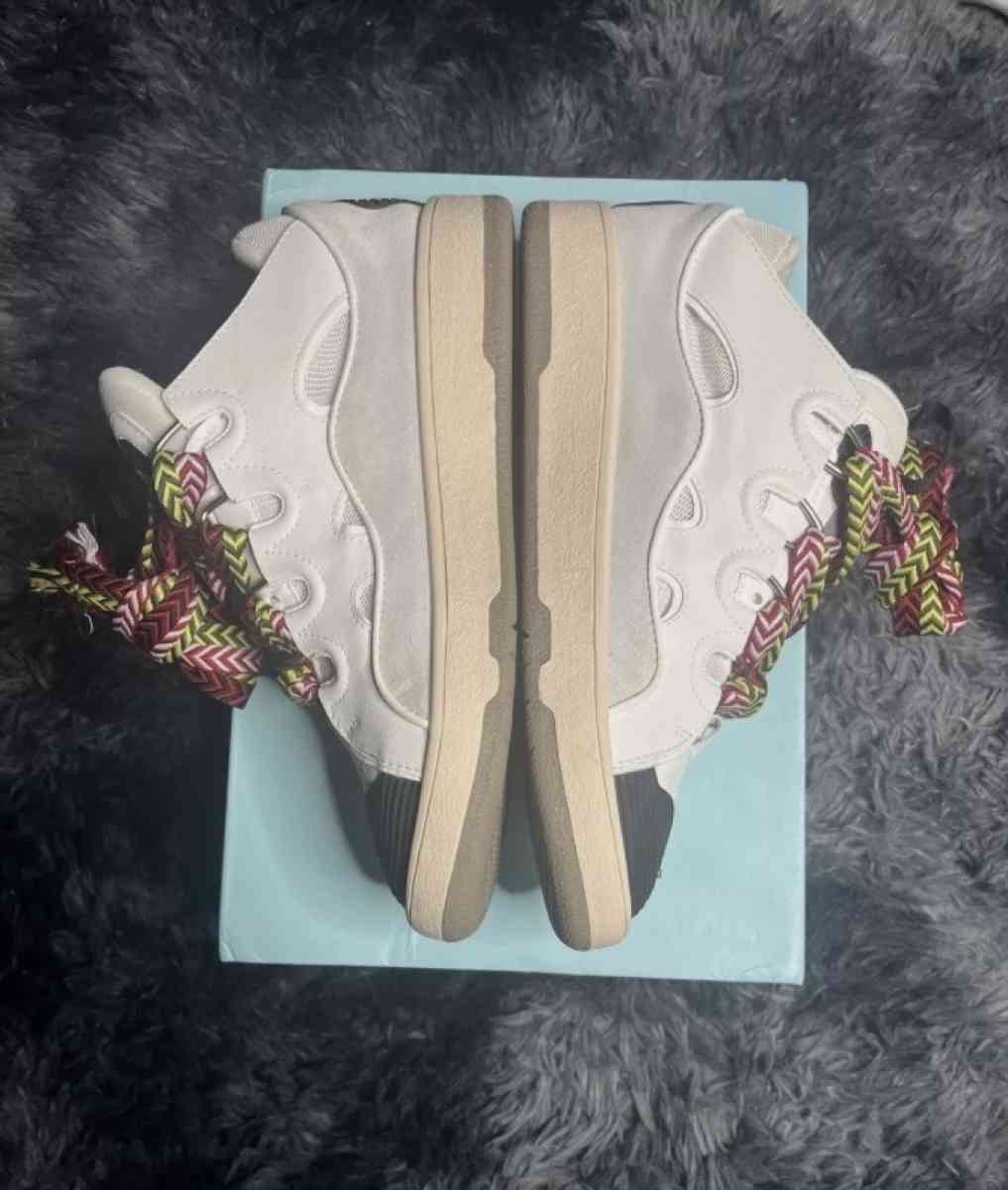 LANVINS - Freeport, New York - FleaMarketBay