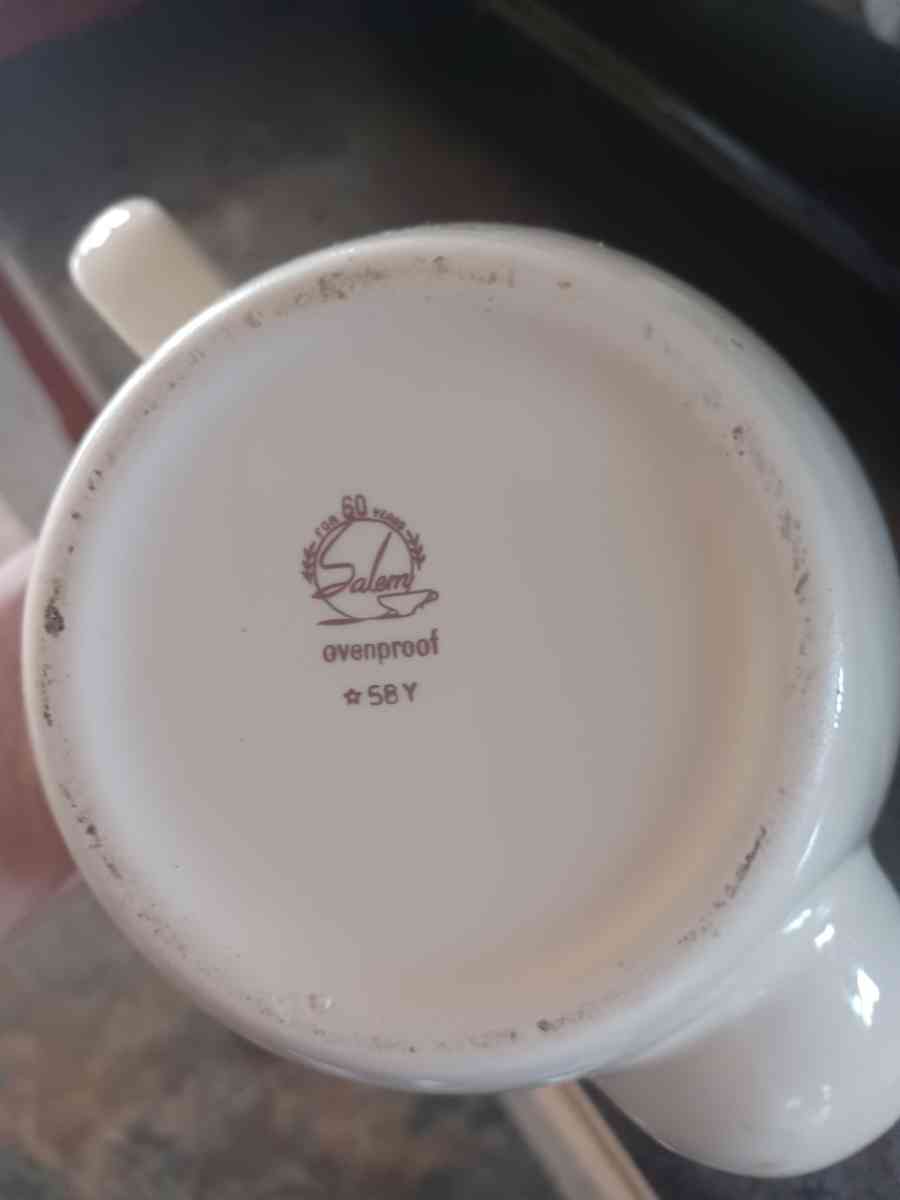 vintage tea set - Valparaiso, Indiana - FleaMarketBay