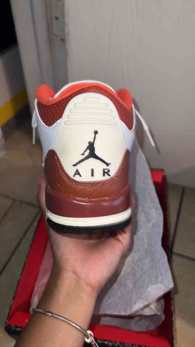 Jordans 3s - Pinellas Park, Florida - FleaMarketBay