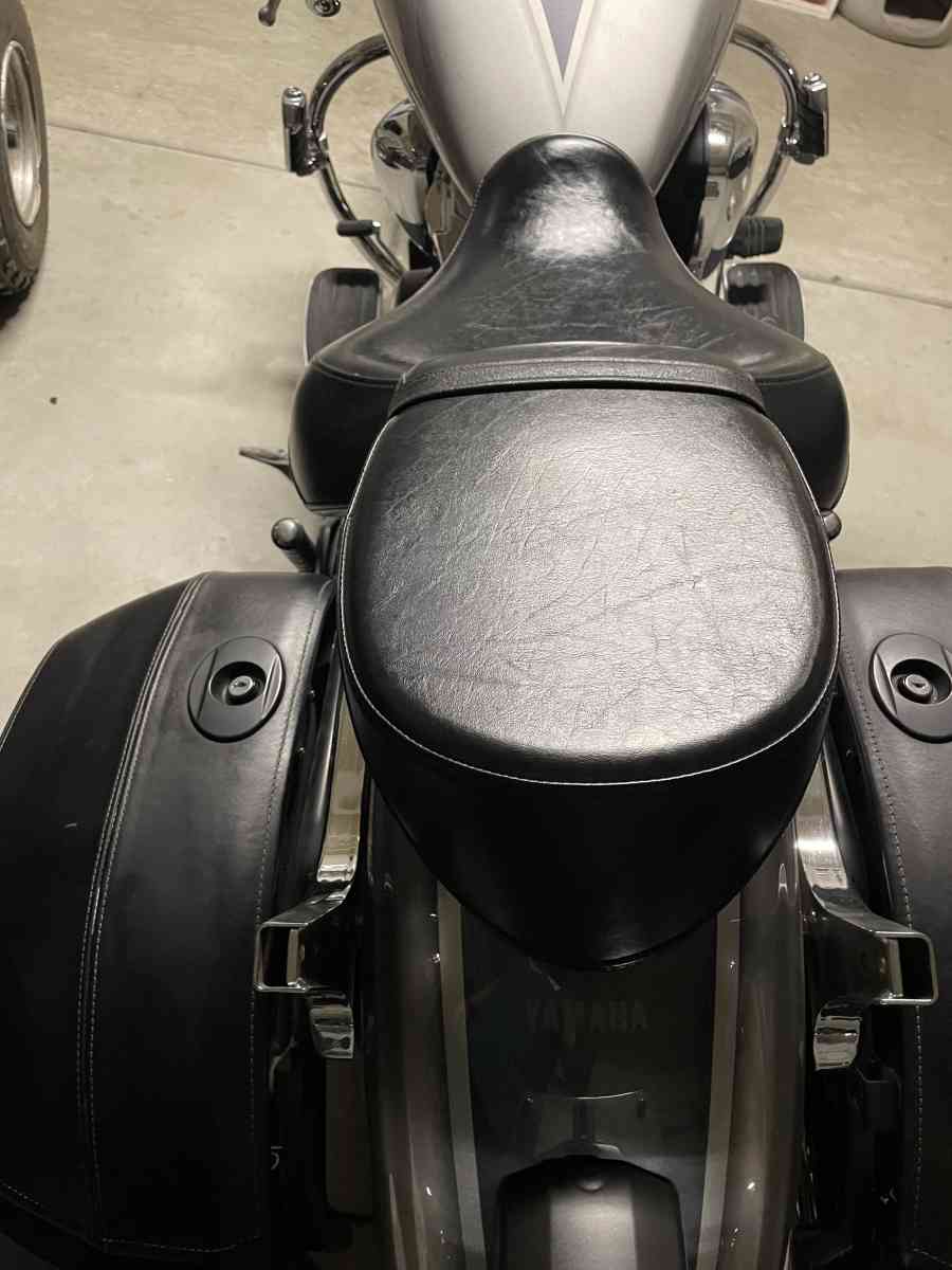 Yamaha v star 1300 - Visalia, California - FleaMarketBay