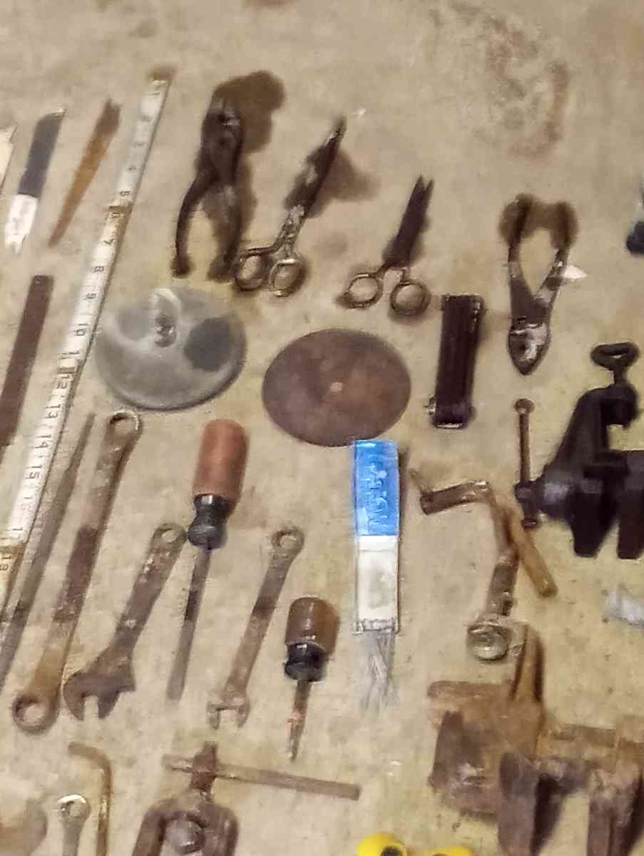 random vintage and some antique tools - Bacliff, Texas - FleaMarketBay