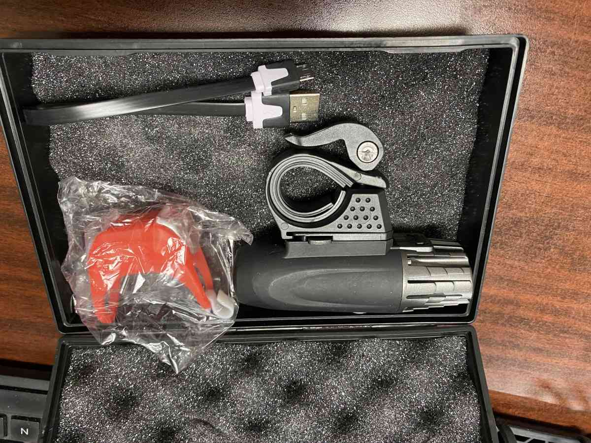 led Bike light rechargeable front and  back light - Elizabeth, New Jersey - FleaMarketBay