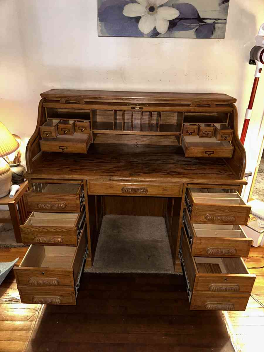 Vintage RollTop Desk with Chair - Pico Rivera, California - FleaMarketBay