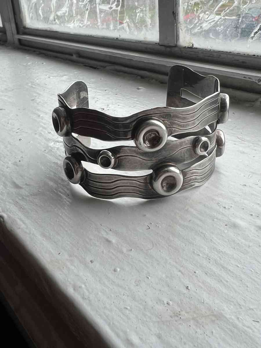 old Vintage Solid Sliver Bangle for hand - Houston, Texas - FleaMarketBay