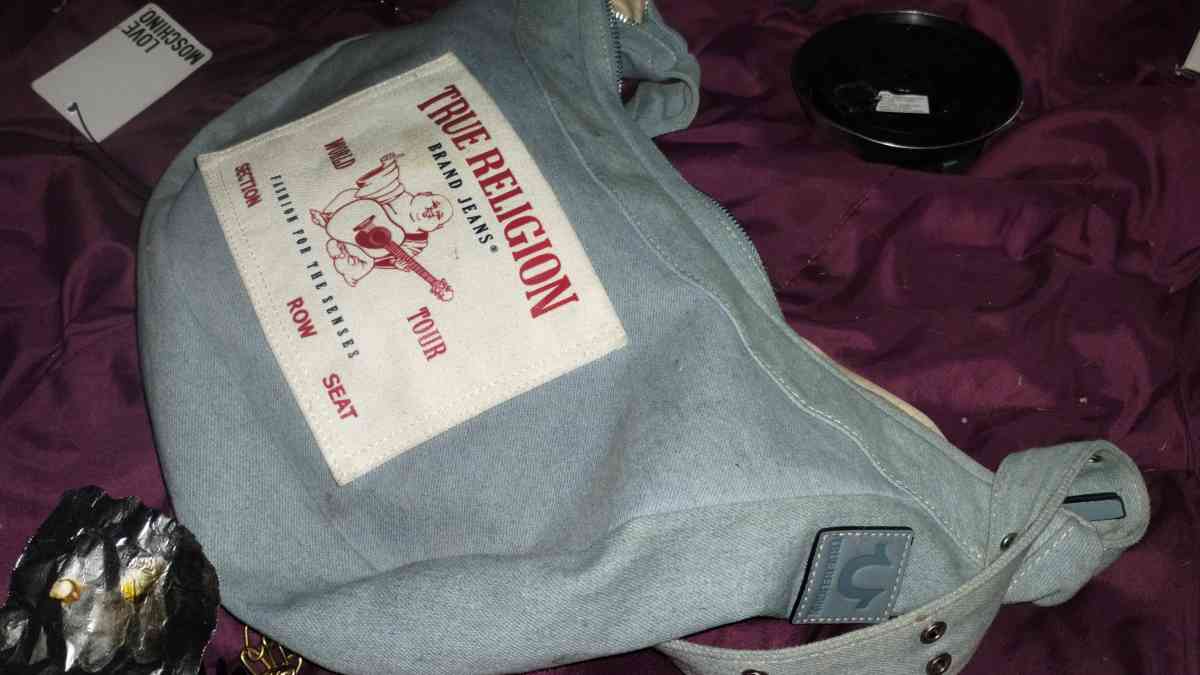 true religion - Yakima, Washington - FleaMarketBay