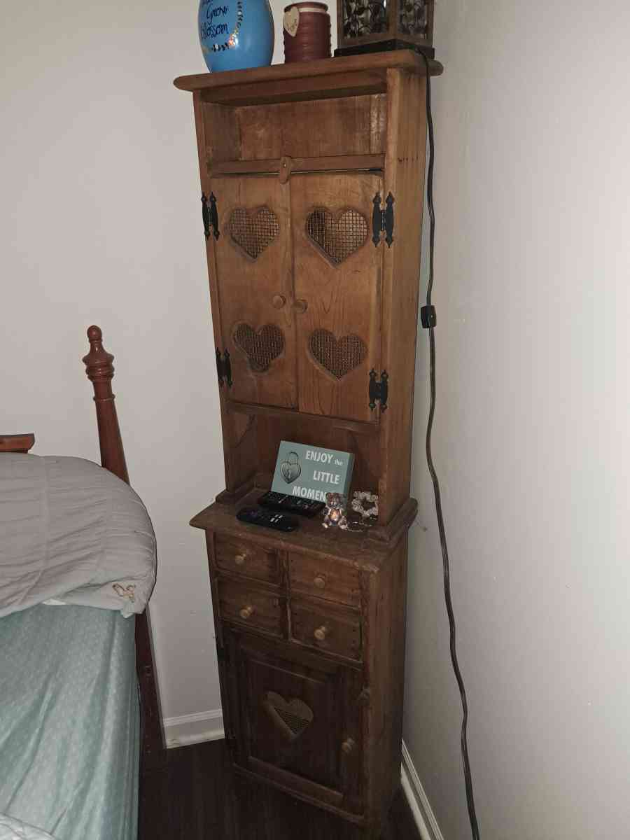 Cabinet - Goodwater, Alabama