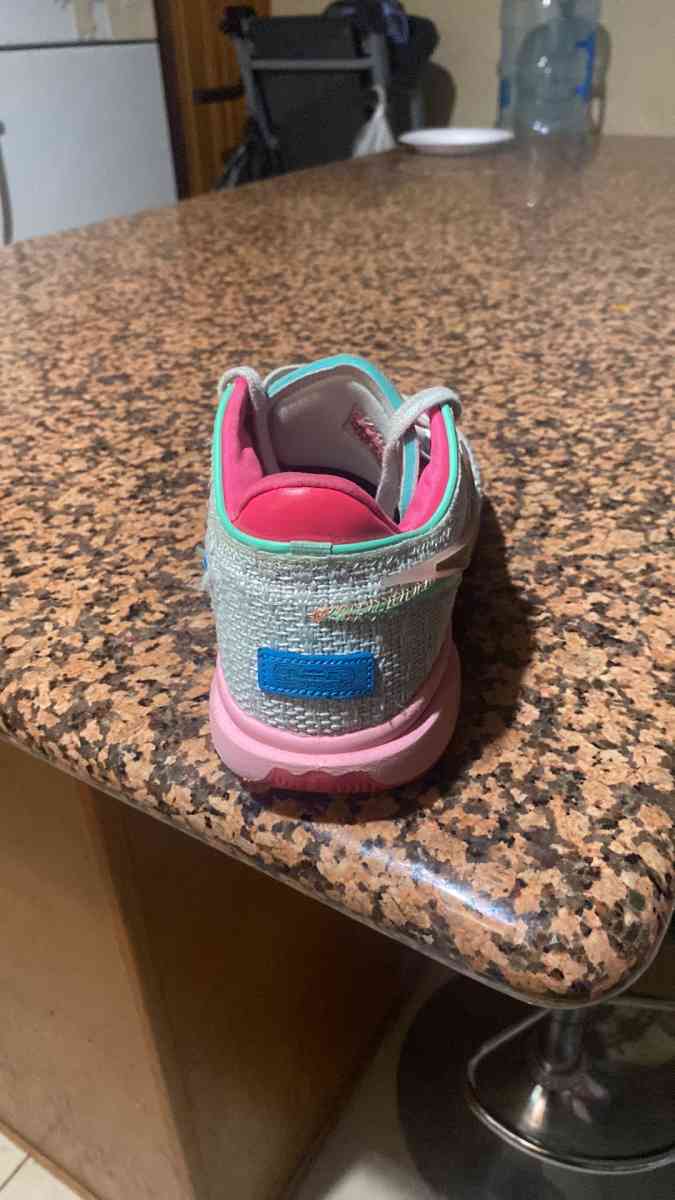 lebron 20 machine - California City, California - FleaMarketBay