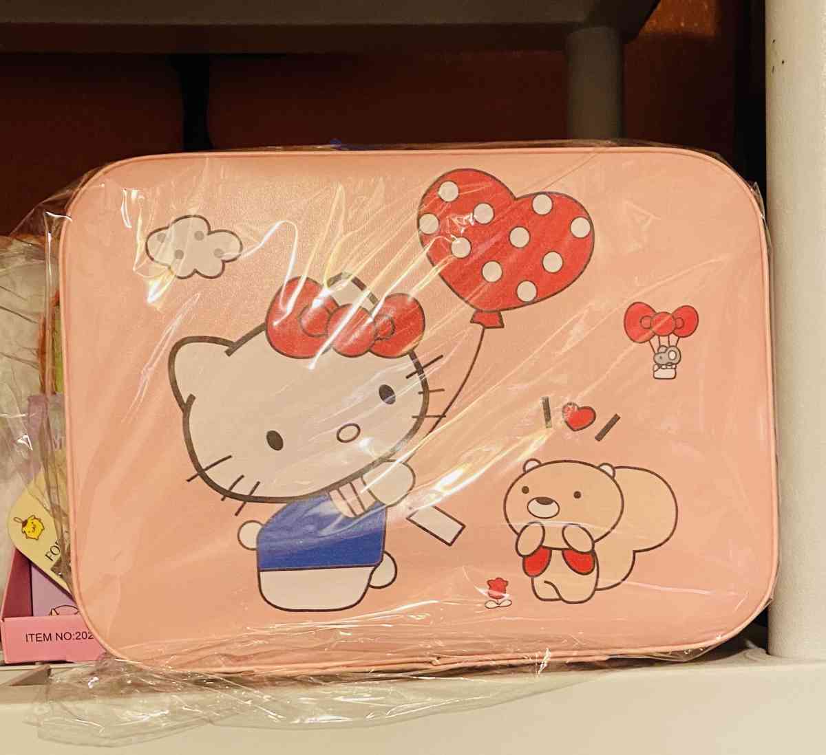 accessories new - Lynwood, California - FleaMarketBay