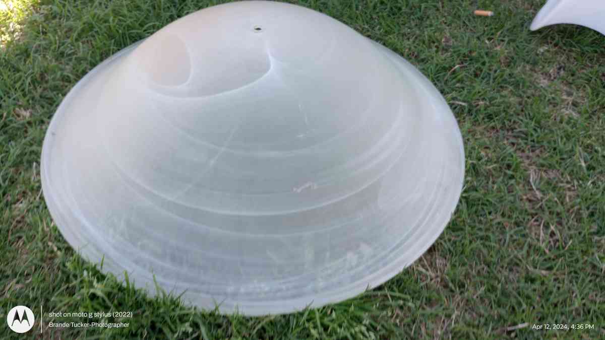 26 large glass frosted milky white swirl ceiling fan dome - Greenville, Texas - FleaMarketBay