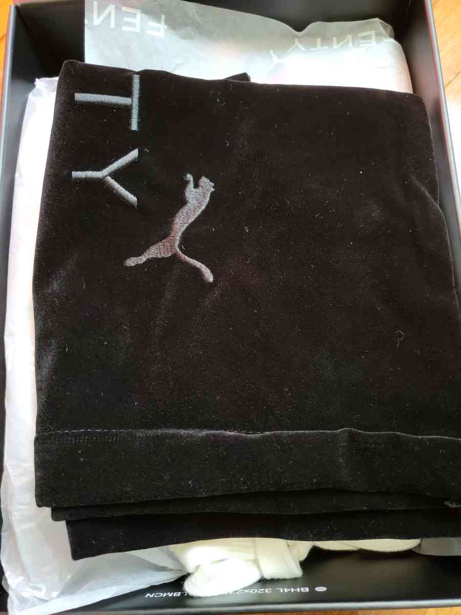 PUMAS CREEPER FENTY - Woodbridge, Virginia - FleaMarketBay