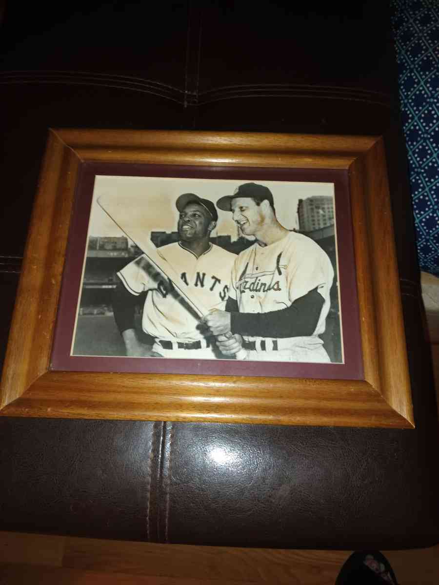 Jackie Robinsons picture frame 8x10 must pick up - San Antonio, Texas - FleaMarketBay