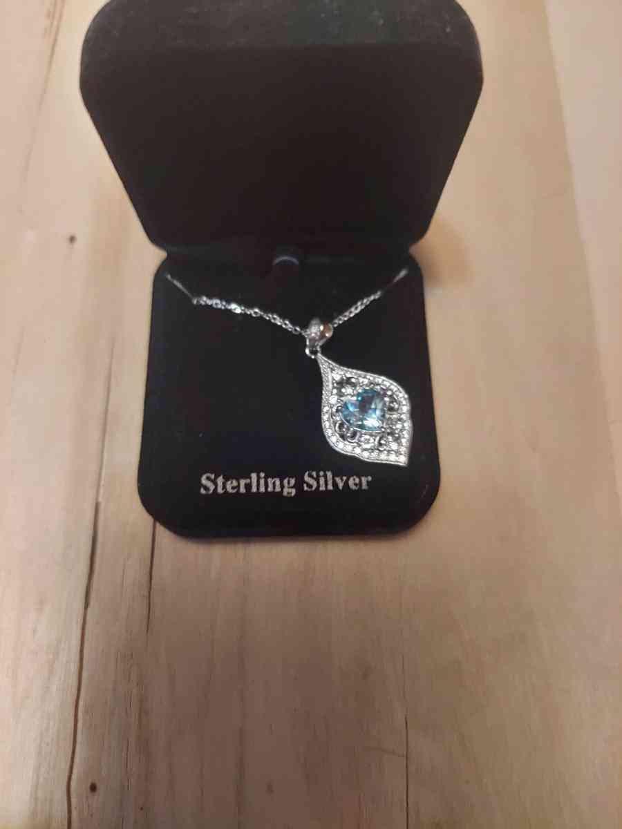 This is a nice sterling silver necklace  very nice - Goodrich, Texas - FleaMarketBay