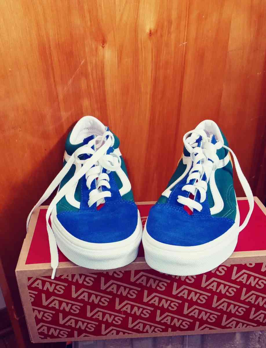 Vans Shoes Old Skool Vans Yacht Club Shoe Mens 8 Womens 95 - Chicago Heights, Illinois