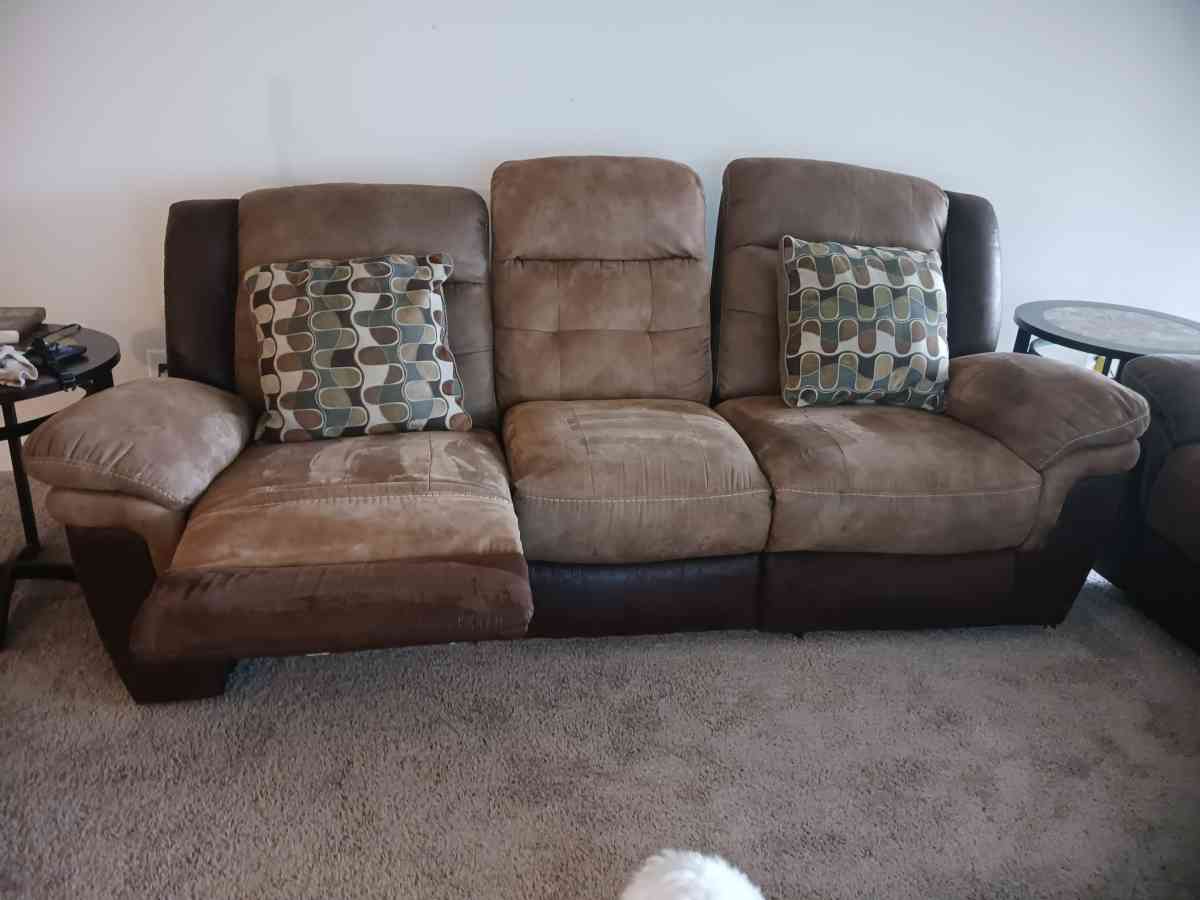 Relocation Sale 2 Rooms - Gaithersburg, Maryland