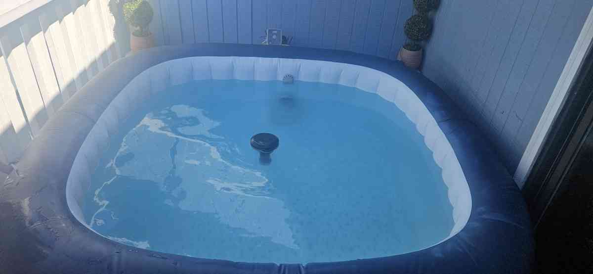 hot tub - Myrtle Beach, South Carolina - FleaMarketBay