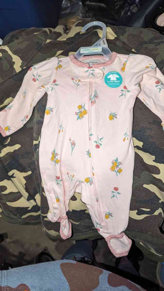 newborn baby clothes - Portland, Oregon
