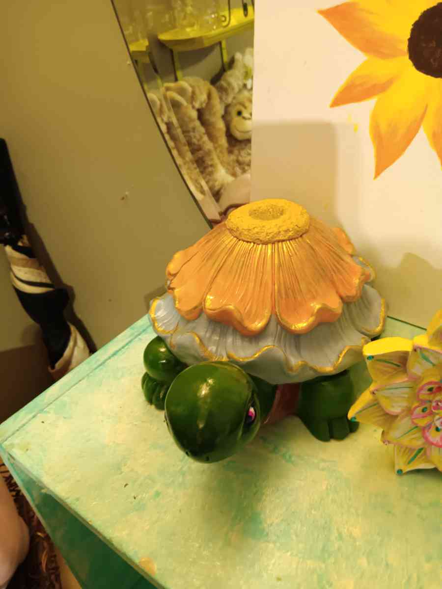 painted objects - Deep Run, North Carolina - FleaMarketBay