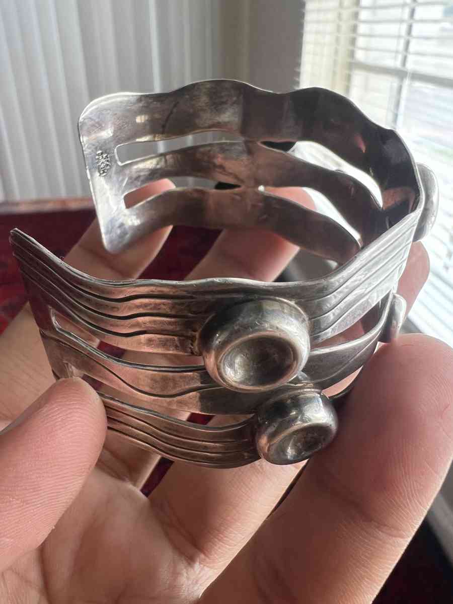 old Vintage Solid Sliver Bangle for hand - Houston, Texas - FleaMarketBay