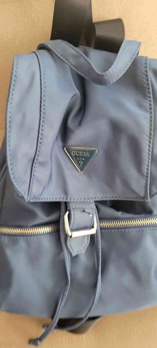 guess back bag - Blackwood, New Jersey - FleaMarketBay