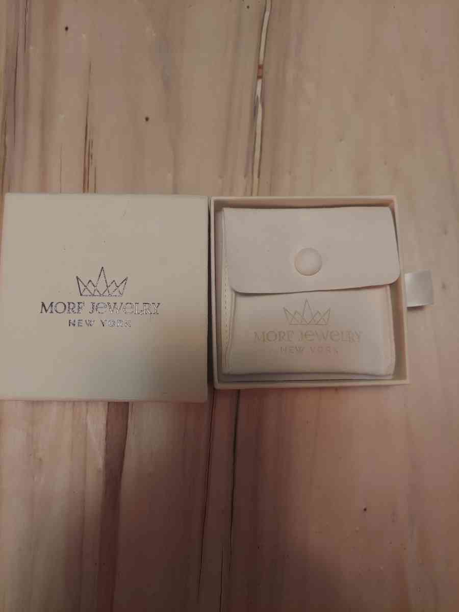 I have a sterling silver necklace  ruby necklace - Goodrich, Texas - FleaMarketBay