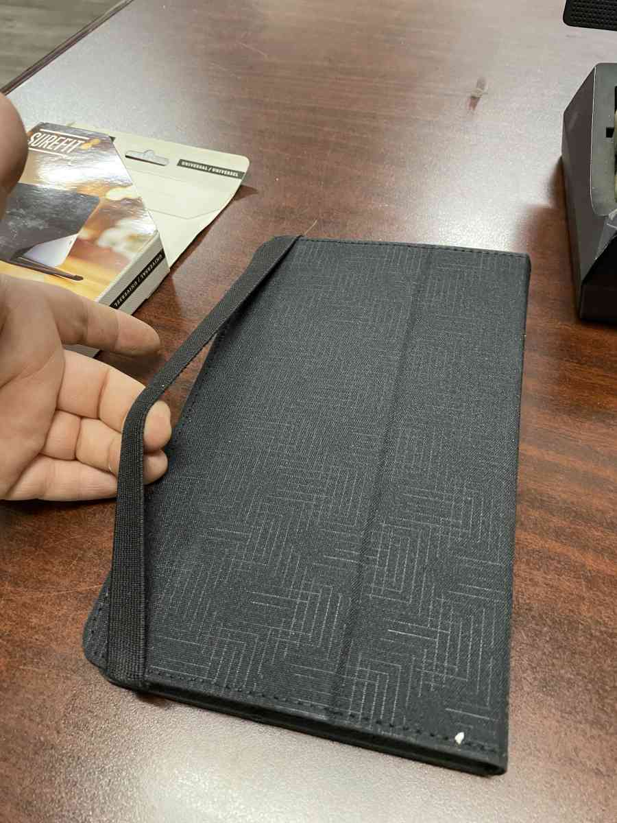Tablet Cover - Elizabeth, New Jersey - FleaMarketBay