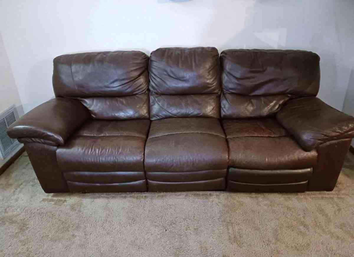 Leather Reclining Loveseat - Hudson, Wisconsin - FleaMarketBay