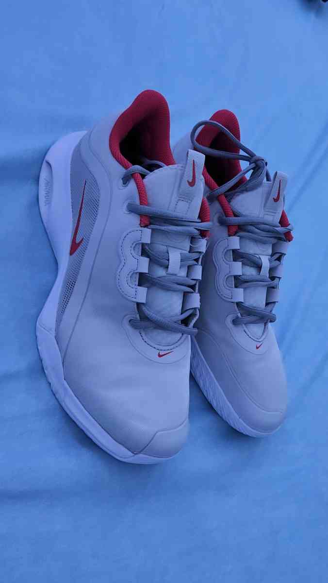 NIKE AIR MAX  SHOES  FOR  MENS SIZE  11 - Frederick, Maryland