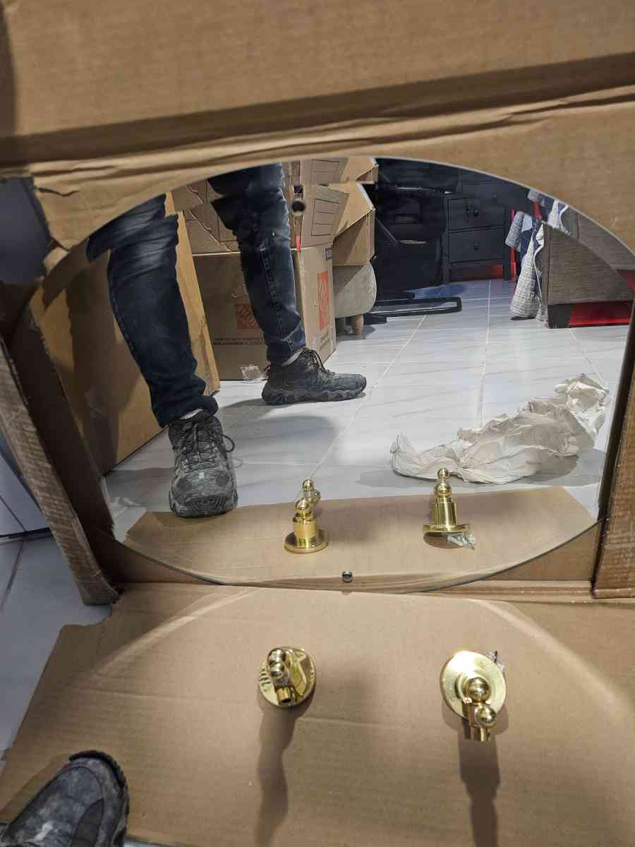 espejo con repisa - Miami, Florida