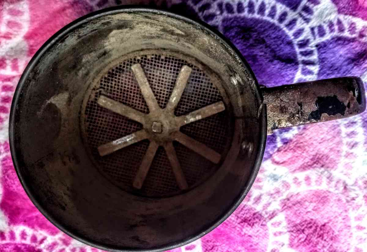 1 Cup Flour Sifter - Muldrow, Oklahoma - FleaMarketBay