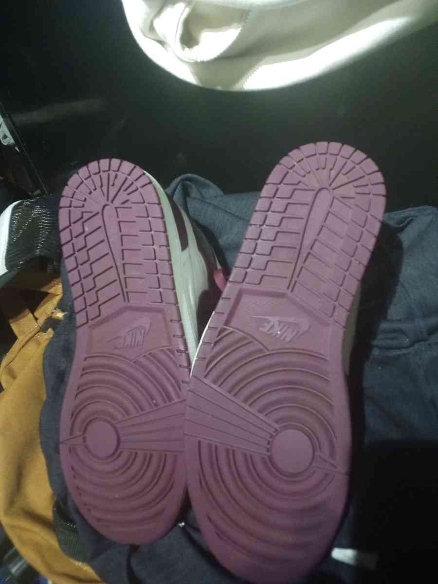 jordan 1s size 10 - Altamonte Springs, Florida - FleaMarketBay