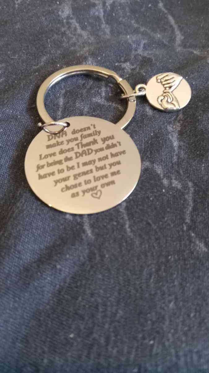 Fathers Day Keychains - Cuyahoga Falls, Ohio - FleaMarketBay