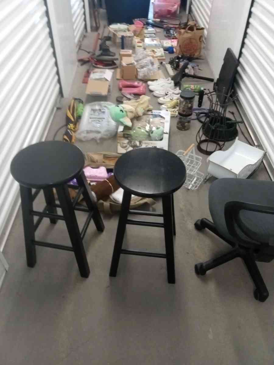 dedicated to resale all this is for you - Belmont, California - FleaMarketBay