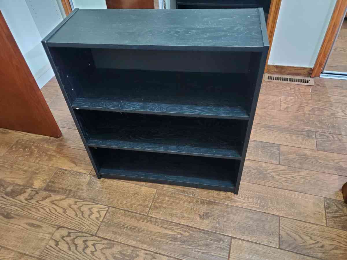 Bookcases - Youngstown, Ohio - FleaMarketBay
