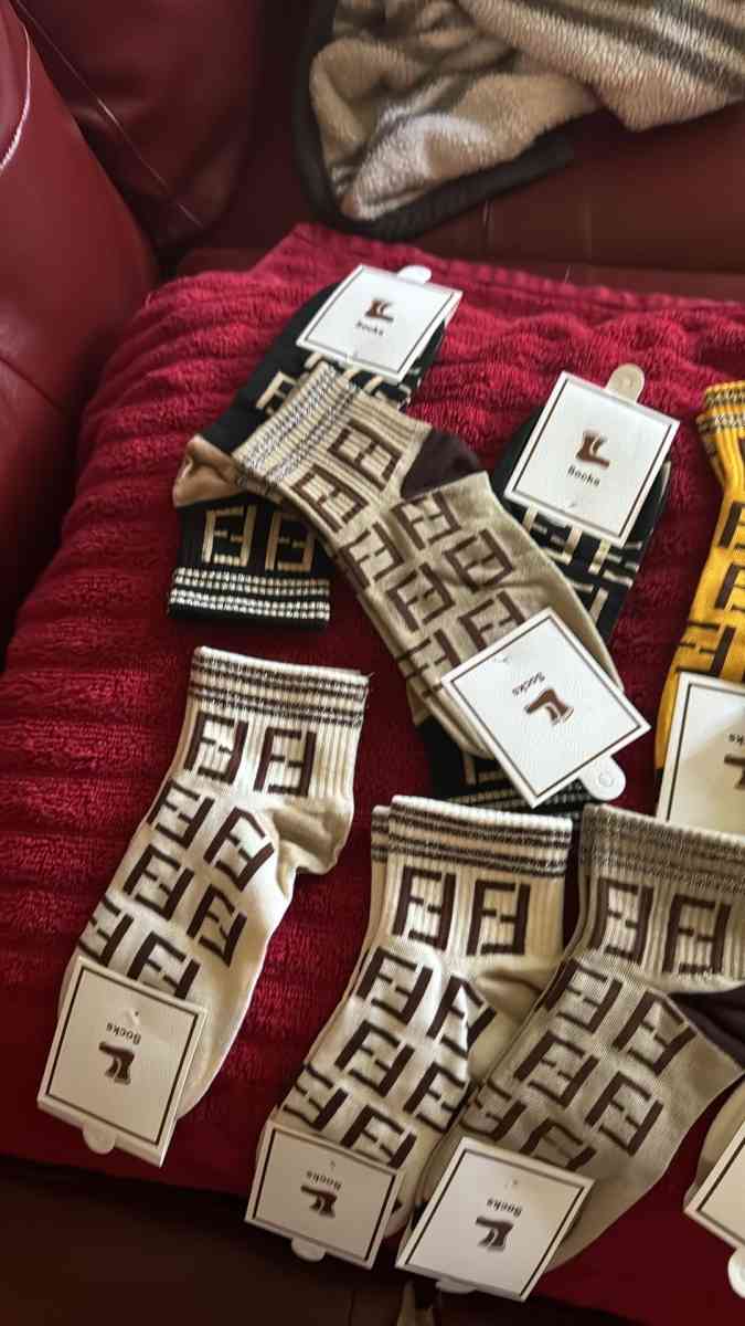 Socks one size fits all - Mc Lean, Virginia - FleaMarketBay