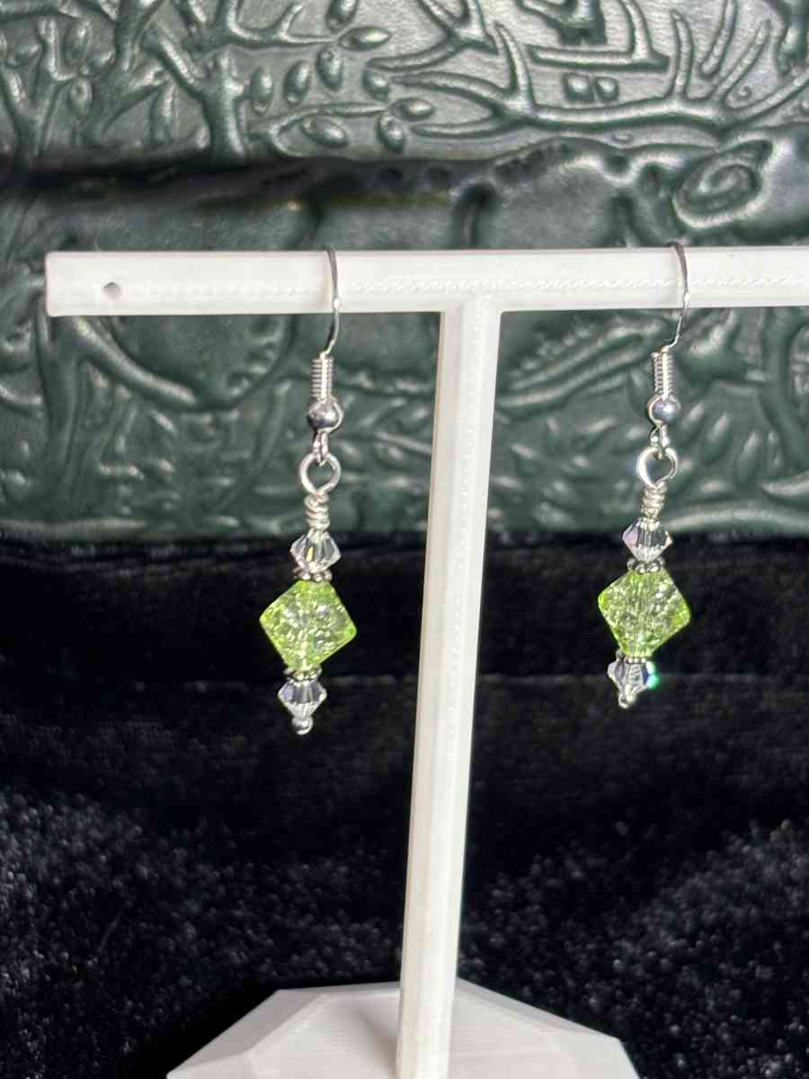 Linden Earrings - Tehachapi, California - FleaMarketBay