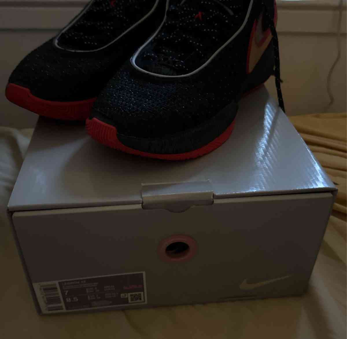 SMALL SHOE BUNDLE - Davis, California - FleaMarketBay