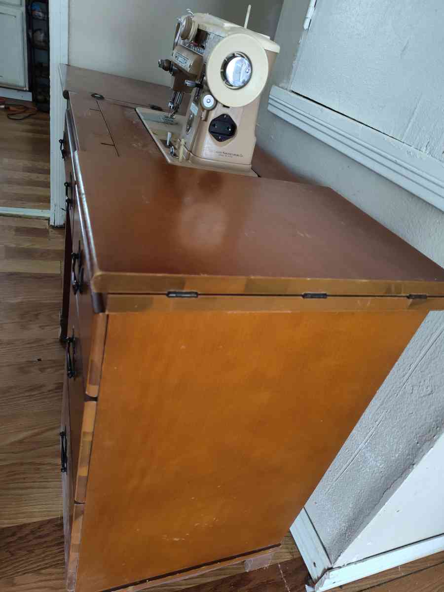 mquina de coser Singer - Freeport, Texas - FleaMarketBay