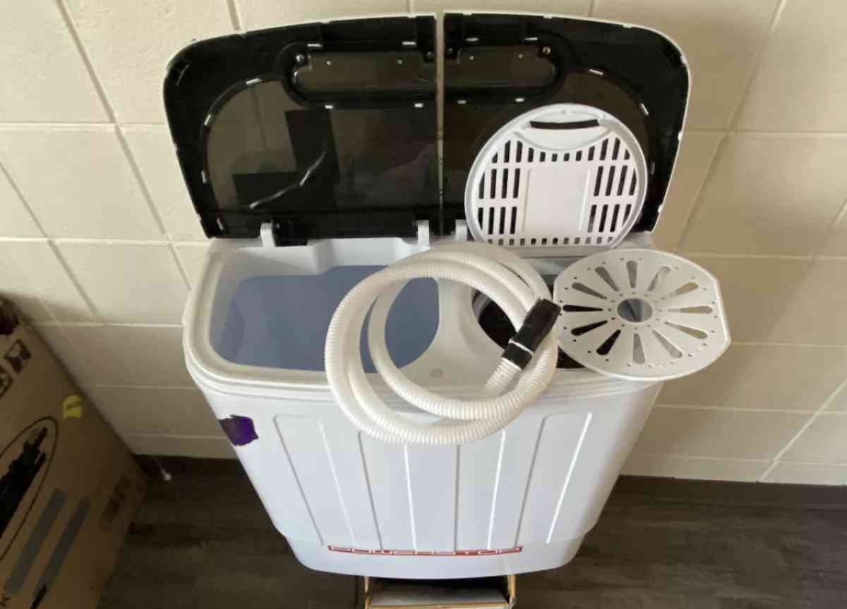 portable washing machine and Spin dryer - Chicago, Illinois
