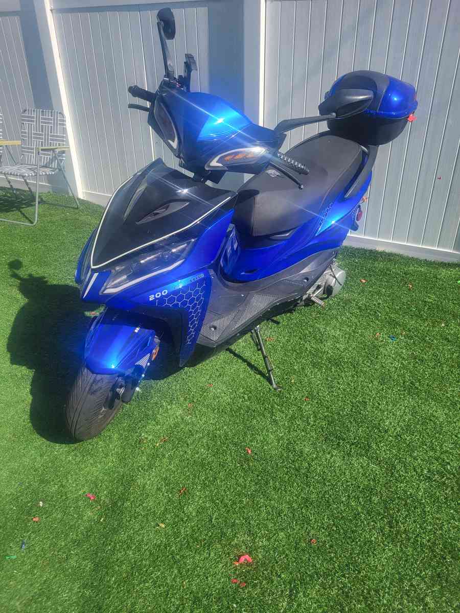 el una moto - El Segundo, California - FleaMarketBay